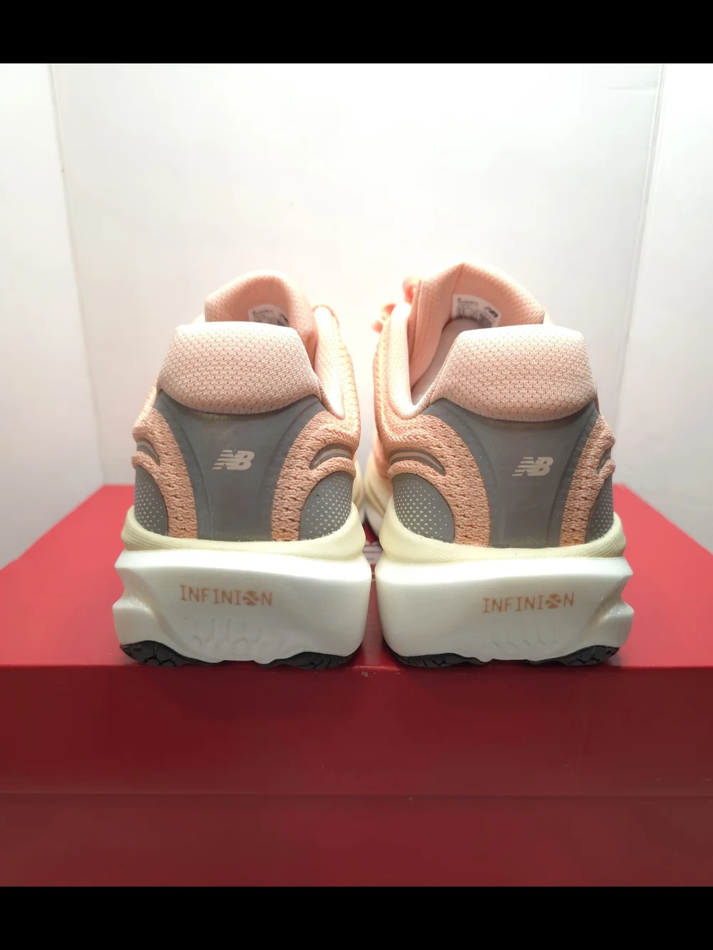 New Balance 1080 v15 Women’s Size 8.5 Running Shoes Pink Sneakers W10808T4